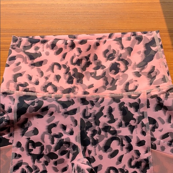Fabletics Pink Leopard Mila Pocket Mesh Powerhold - Picture 5 of 7